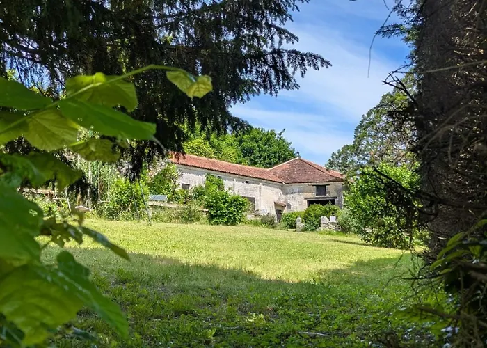 Alojamento de Acomodação e Pequeno-almoço Domaine De La Dordrona *